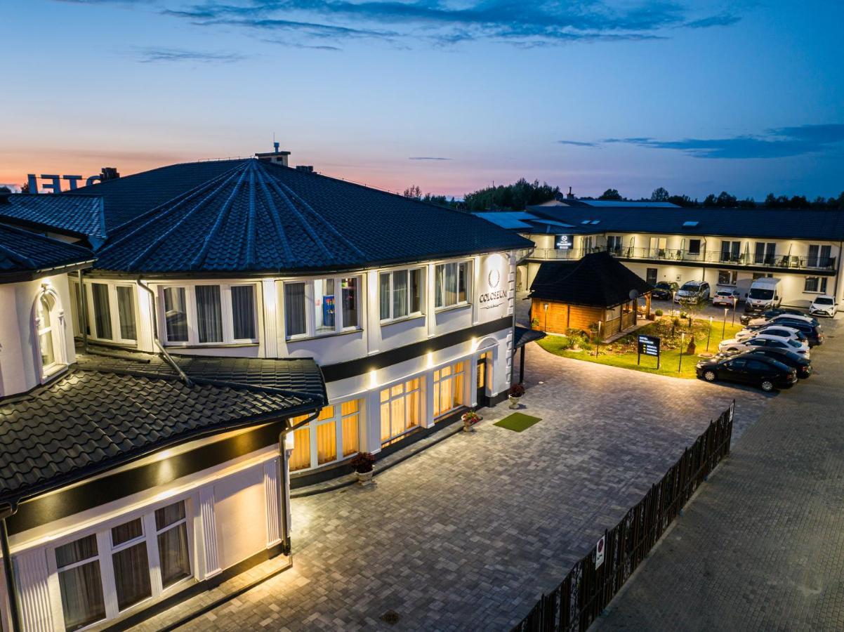 Hotel Coloseum Ярослав Екстер'єр фото