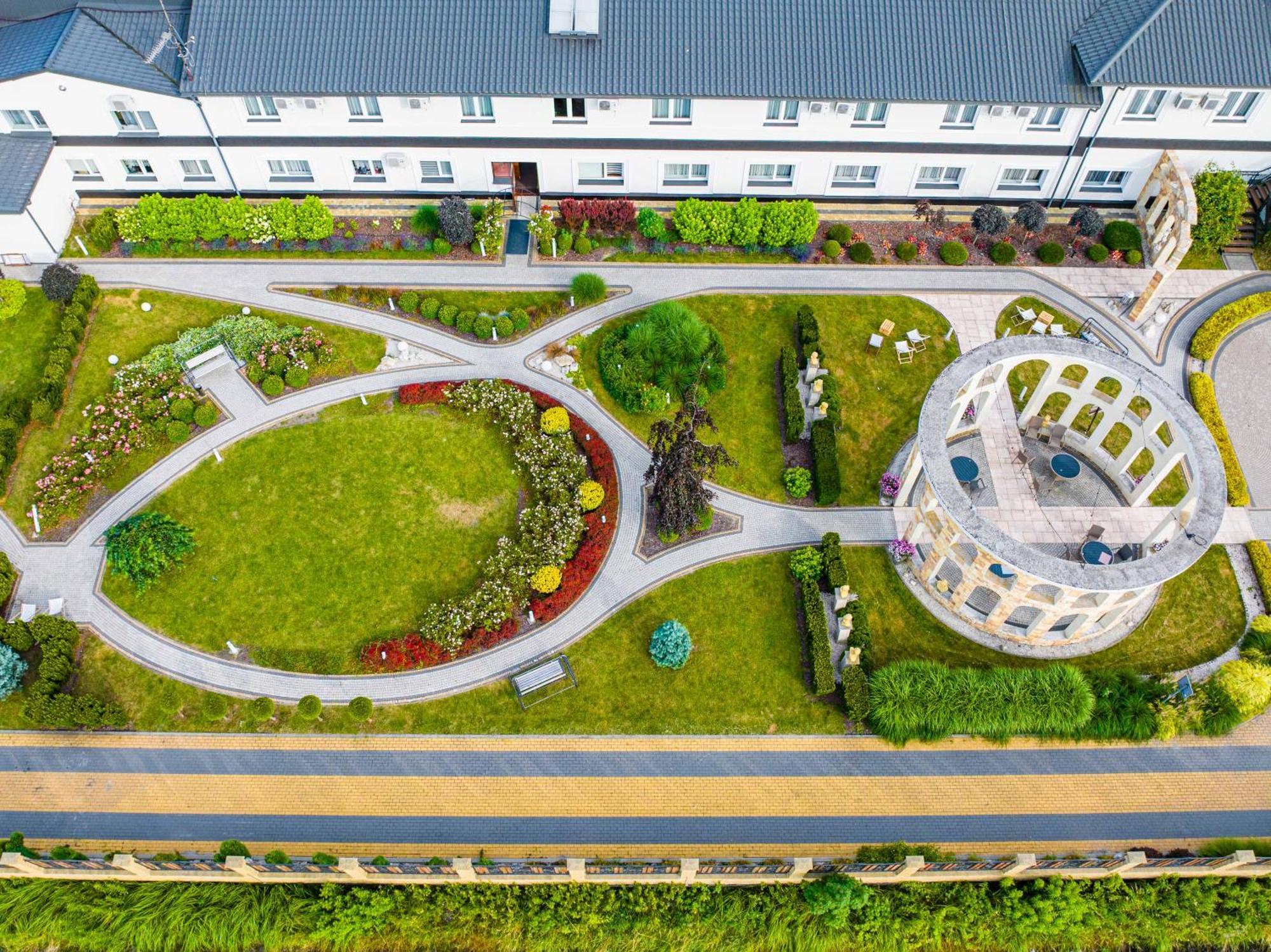 Hotel Coloseum Ярослав Екстер'єр фото