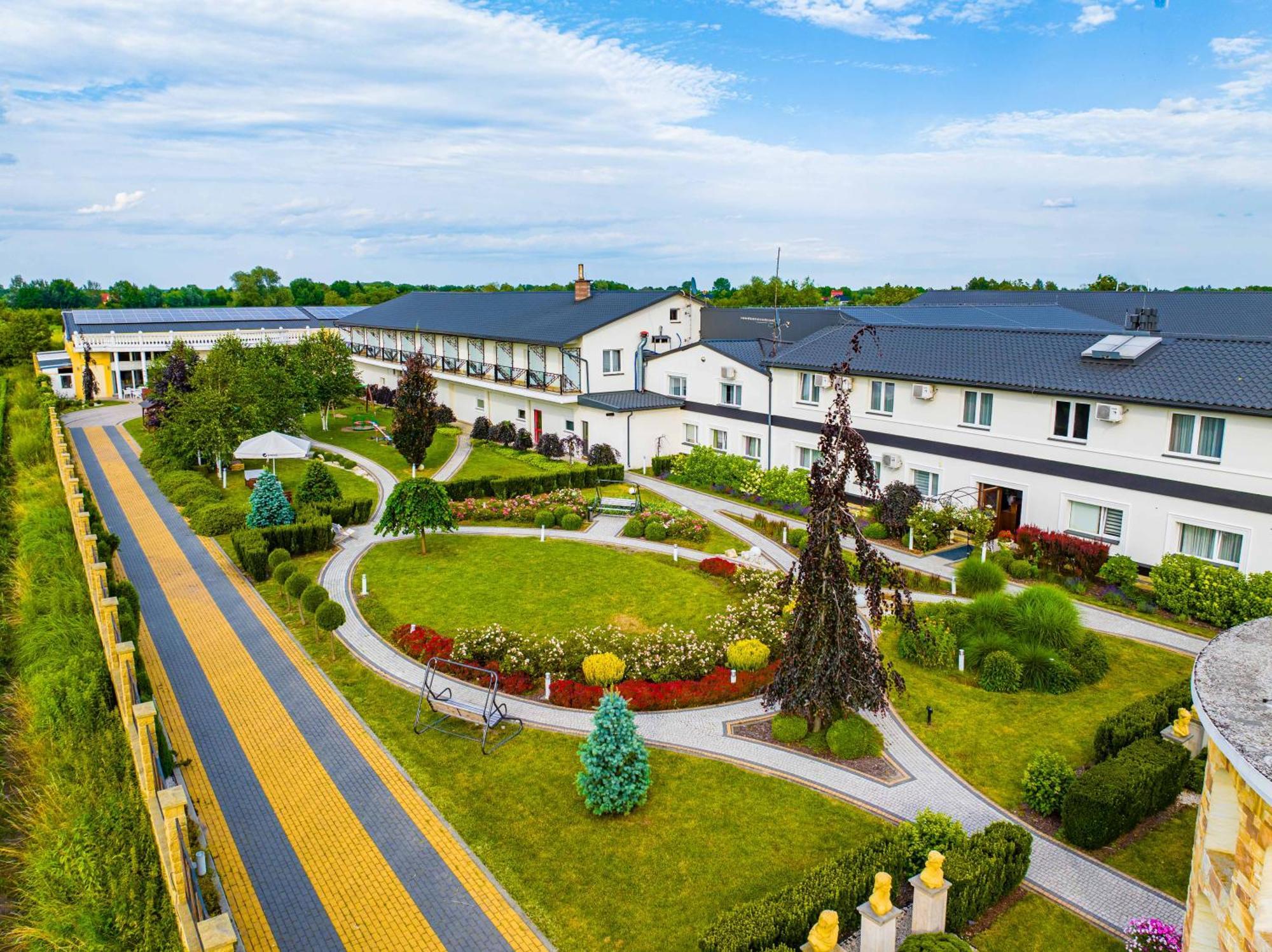 Hotel Coloseum Ярослав Екстер'єр фото